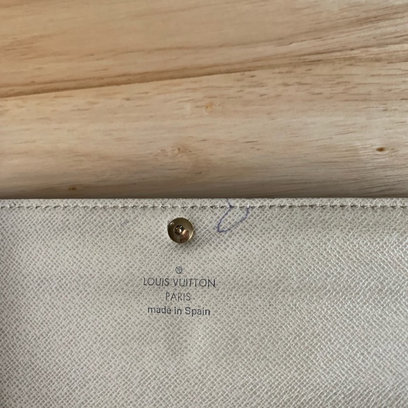 Authentic Pre-owned Louis Vuitton Damier Azur Wallet pre owned with wear 2009 - Picture 5 of 13